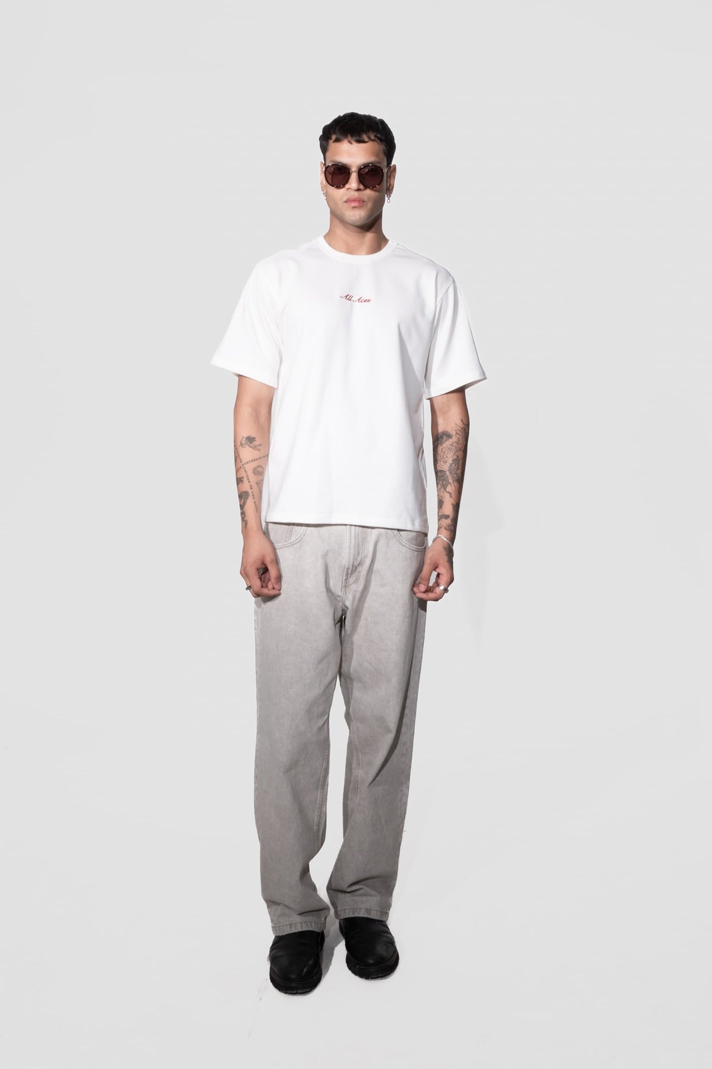 CLASSIC T-SHIRT - WHITE