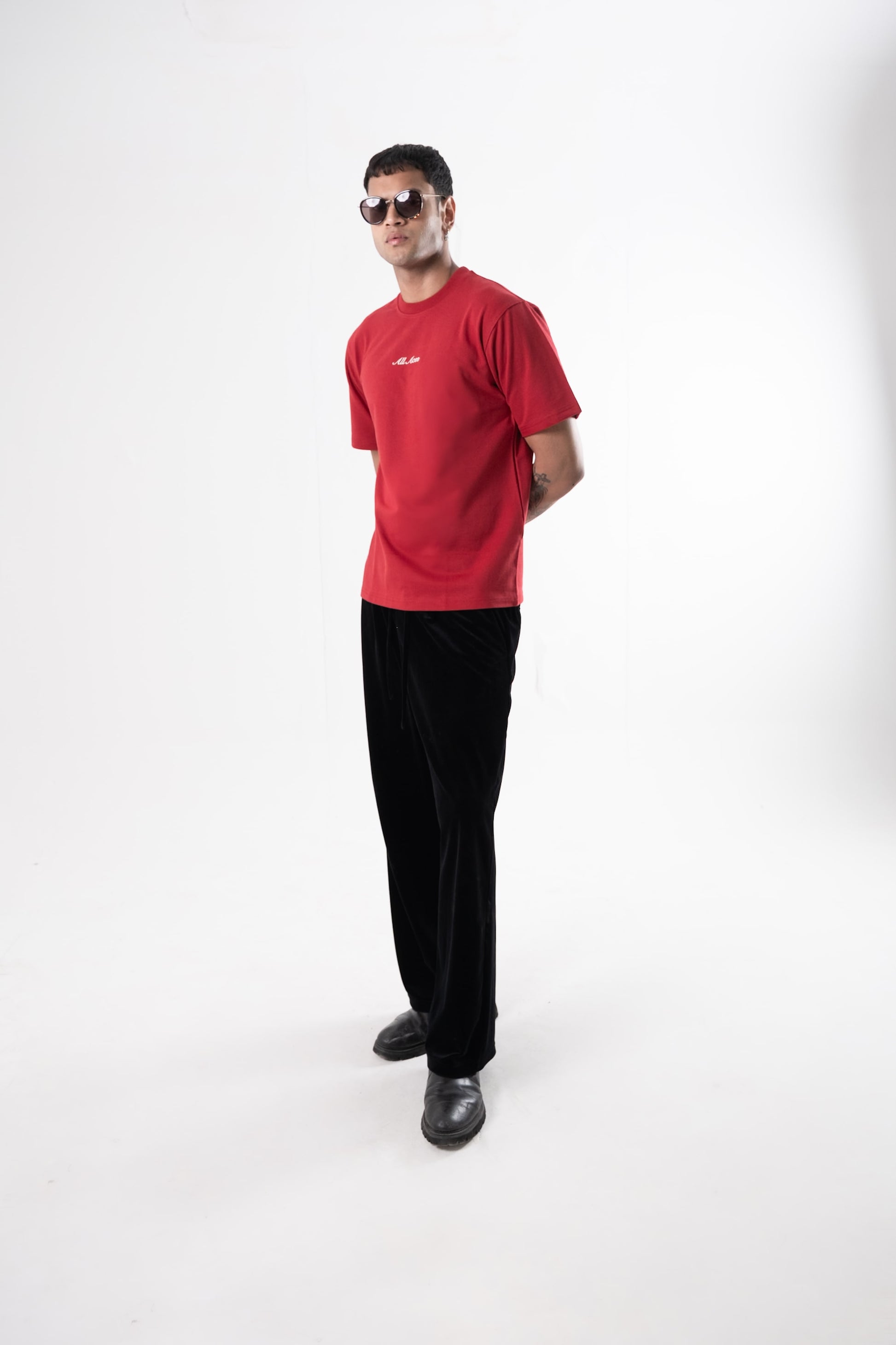 CLASSIC T-SHIRT - RED