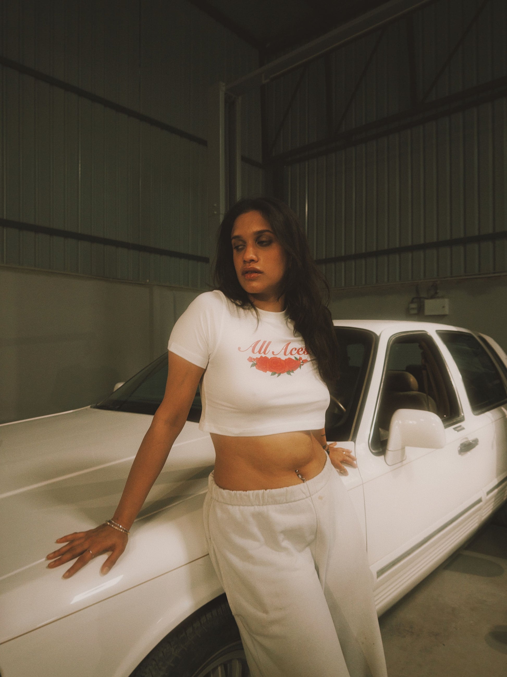 SCARLET BABY TEE